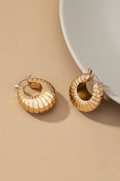 Lightweight Puffy Clam Shell Pattern Hoop Earrings GOTIQUE Collections