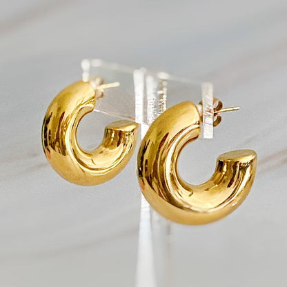 Polished Hollow Daily Hoop Earrings GOTIQUE Collections