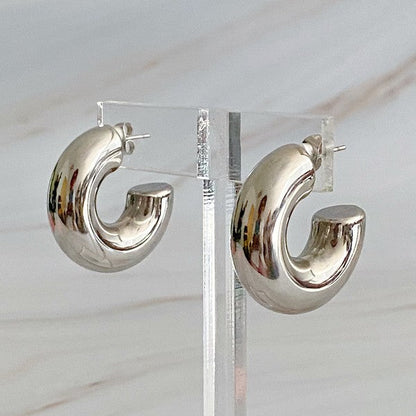 Polished Hollow Daily Hoop Earrings GOTIQUE Collections