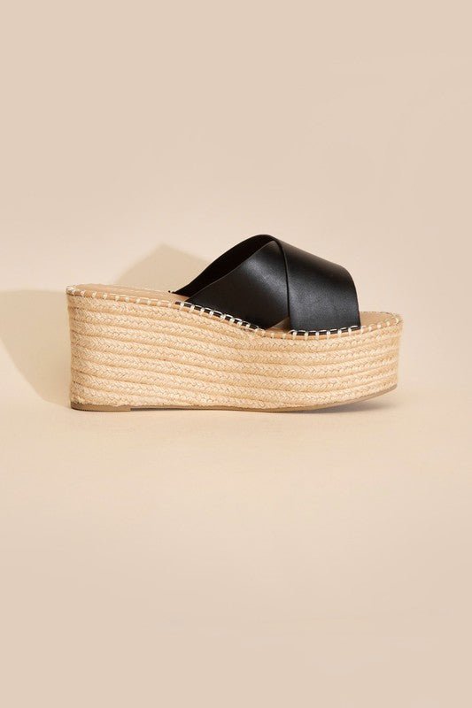 Synthetic Raffia Platform slides GOTIQUE Collections