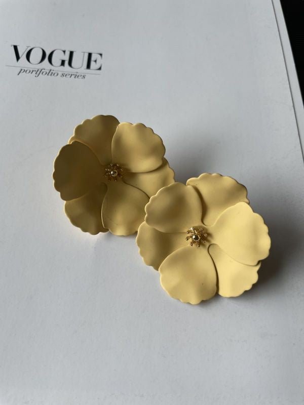 Vintage Style Yellow Flower Stud Earrings GOTIQUE Collections