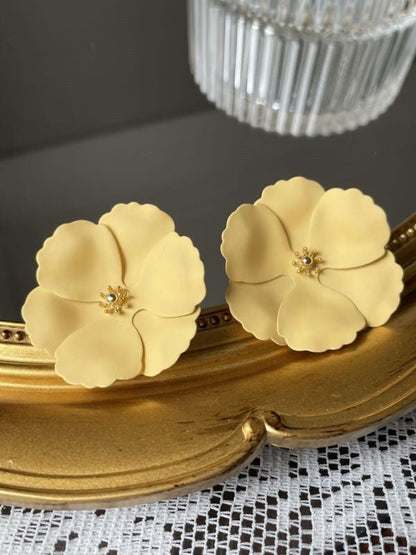 Vintage Style Yellow Flower Stud Earrings GOTIQUE Collections